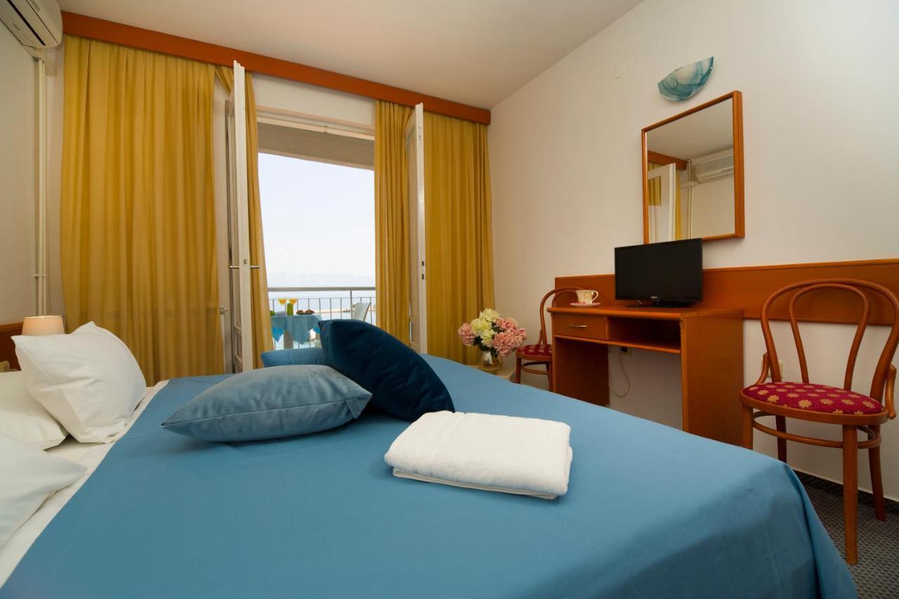 Hotel Faraon Търпан Екстериор снимка