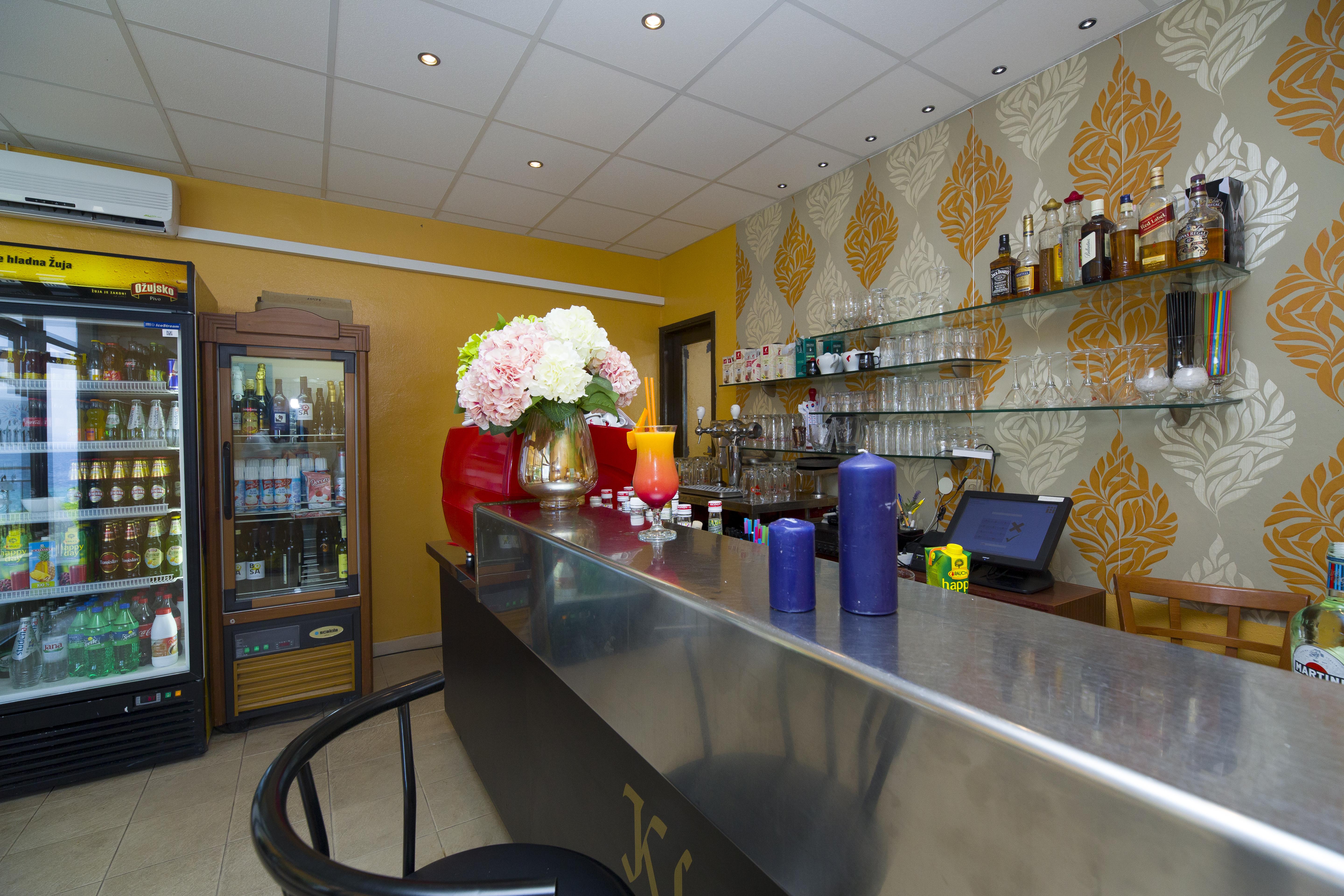 Hotel Faraon Търпан Екстериор снимка