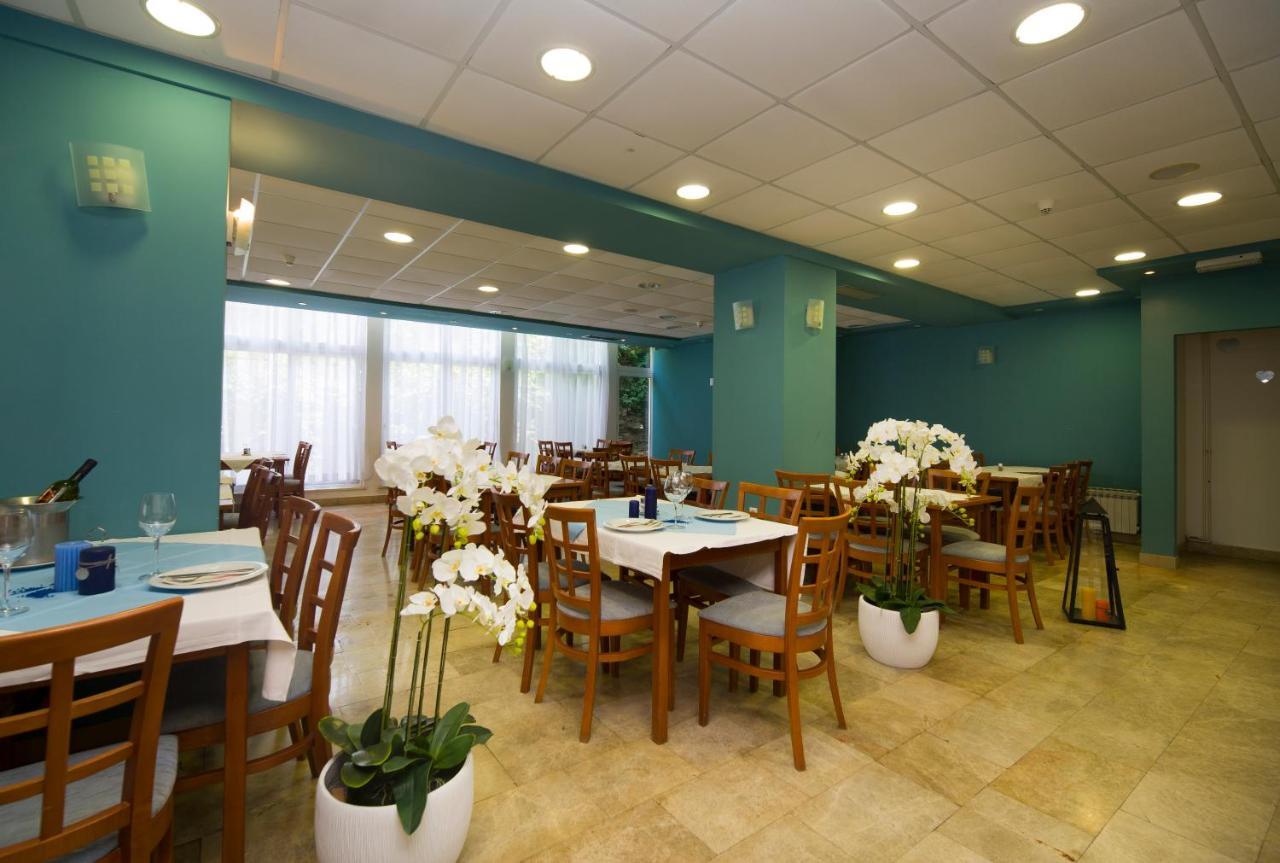 Hotel Faraon Търпан Екстериор снимка